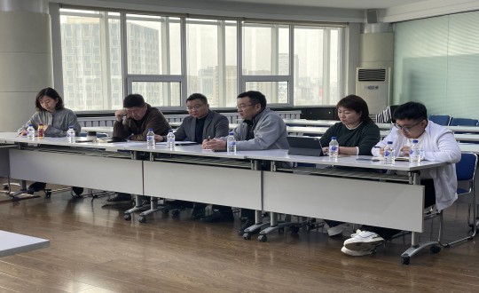 2.5001拉斯维加斯南山温泉城营销团队走进5001拉斯维加斯健康产业座谈会现场_副本.jpg
